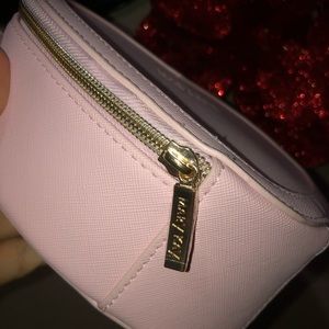 crossbody mary kay loly in the sky